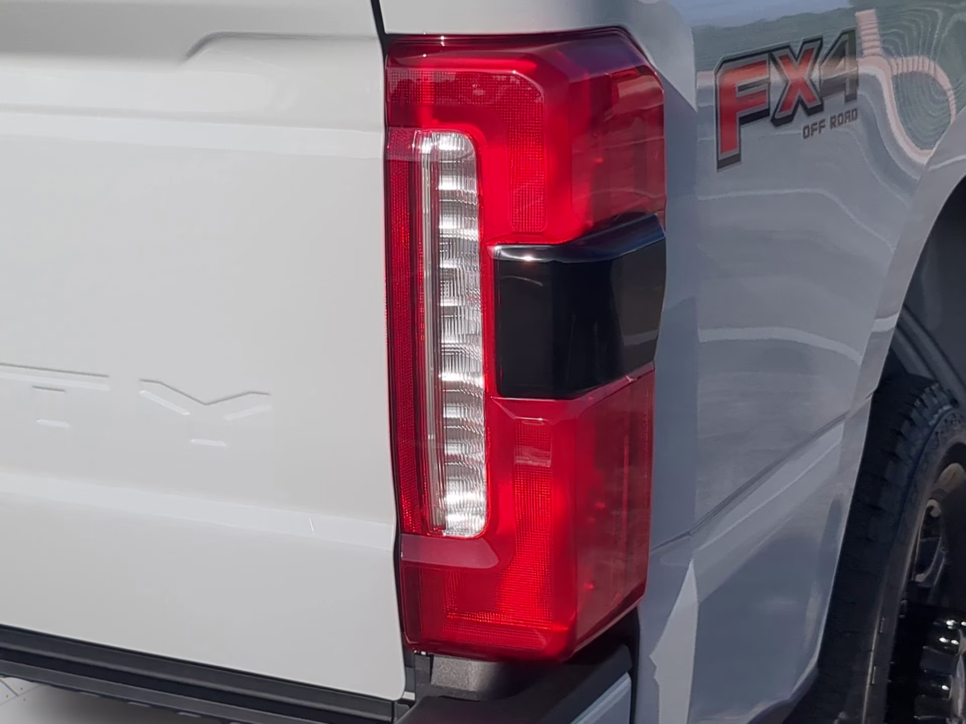 2026 Avalanche Ford Super Duty F-250 SRW XL Crew Cab Pickup 4X4 Truck