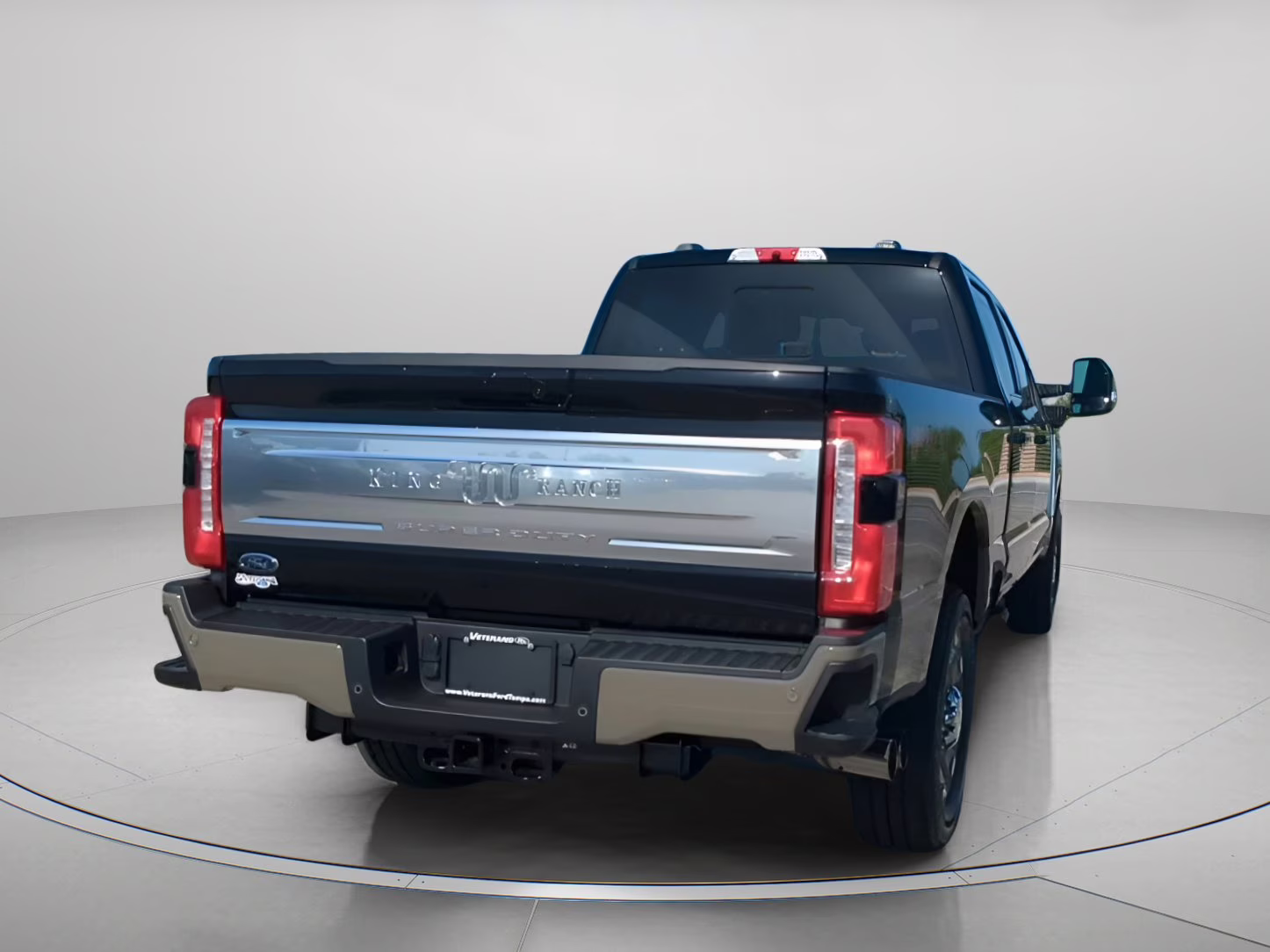 2026 Agate Black Metallic Ford Super Duty F-250 SRW King Ranch Crew Cab Pickup 4X4 Truck