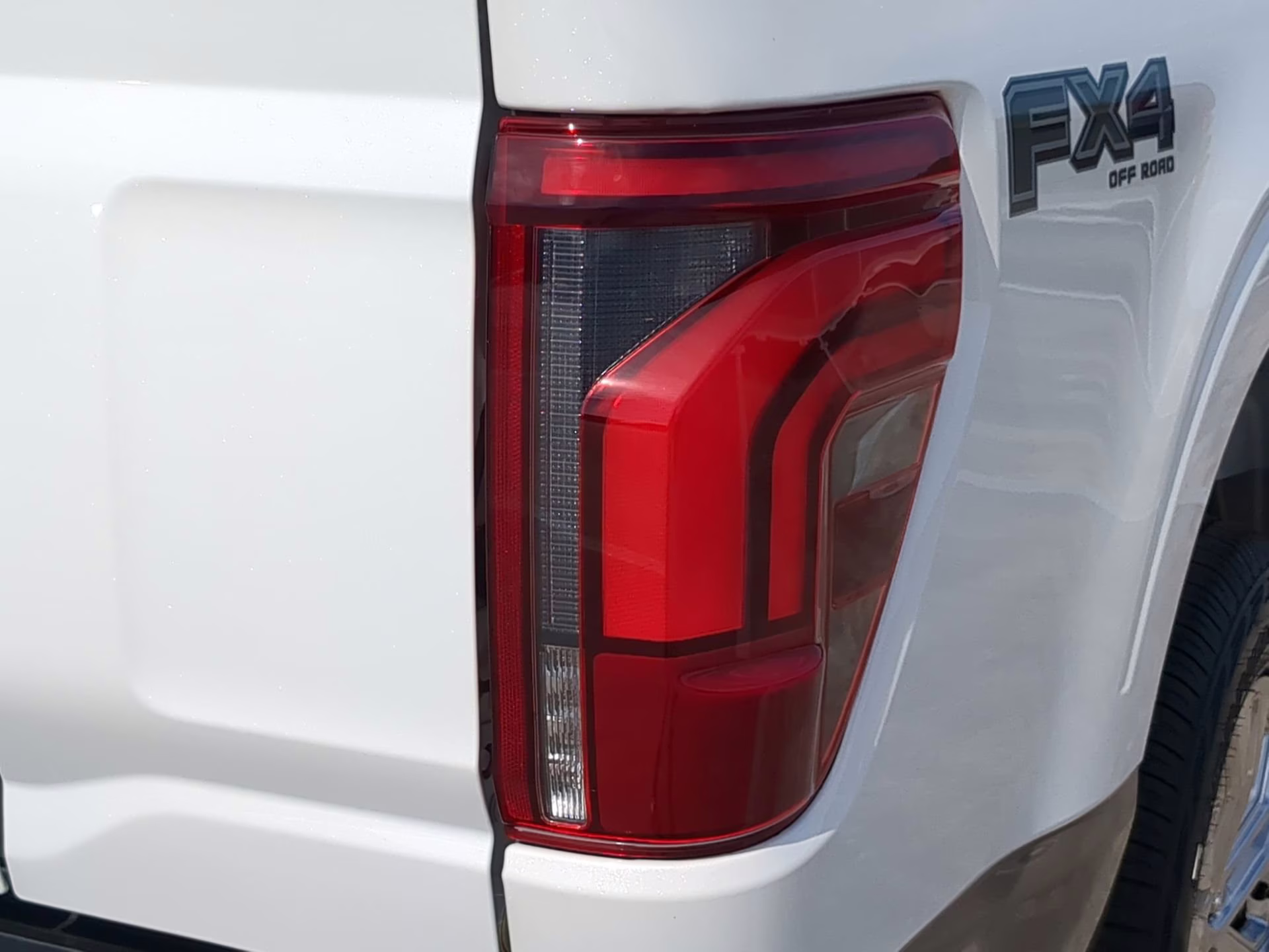 2026 Star White Metallic Tri-Coat Ford F-150 King Ranch Crew Cab Pickup 4X4 Truck