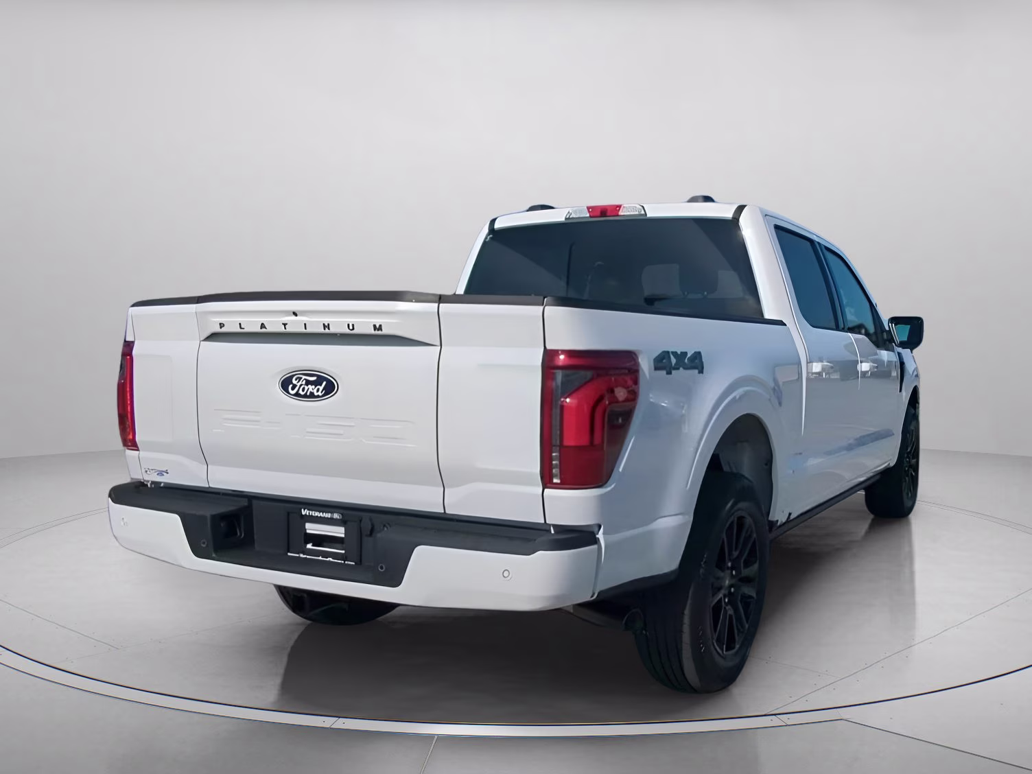 2026 Star White Metallic Tri-Coat Ford F-150 Platinum Crew Cab Pickup 4X4 Truck