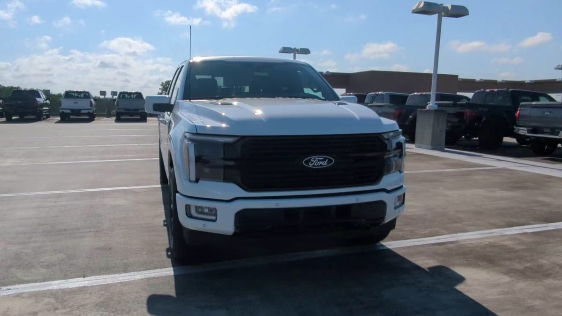 2026 Star White Metallic Tri-Coat Ford F-150 Platinum Crew Cab Pickup 4X4 Truck