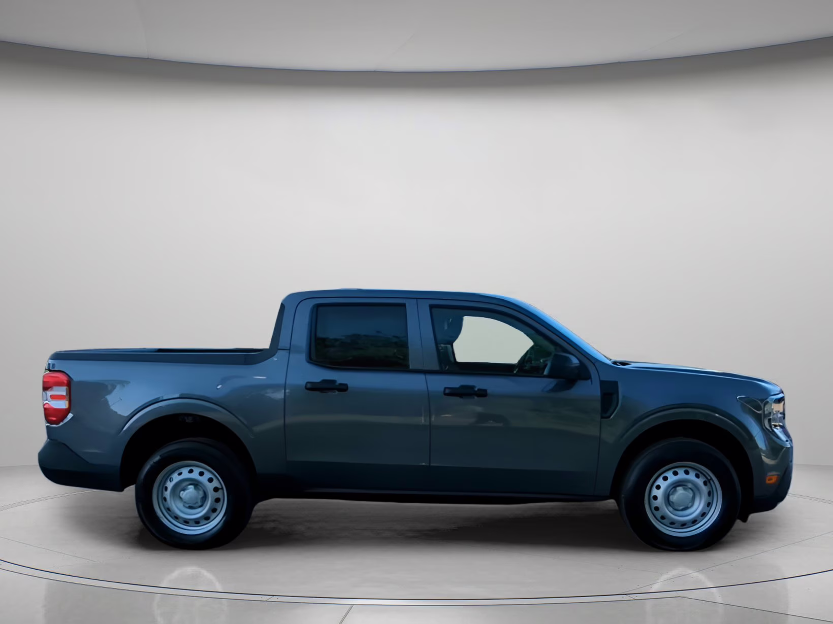 2026 Carbonized Gray Metallic Ford Maverick XL Crew Cab Pickup FWD Truck