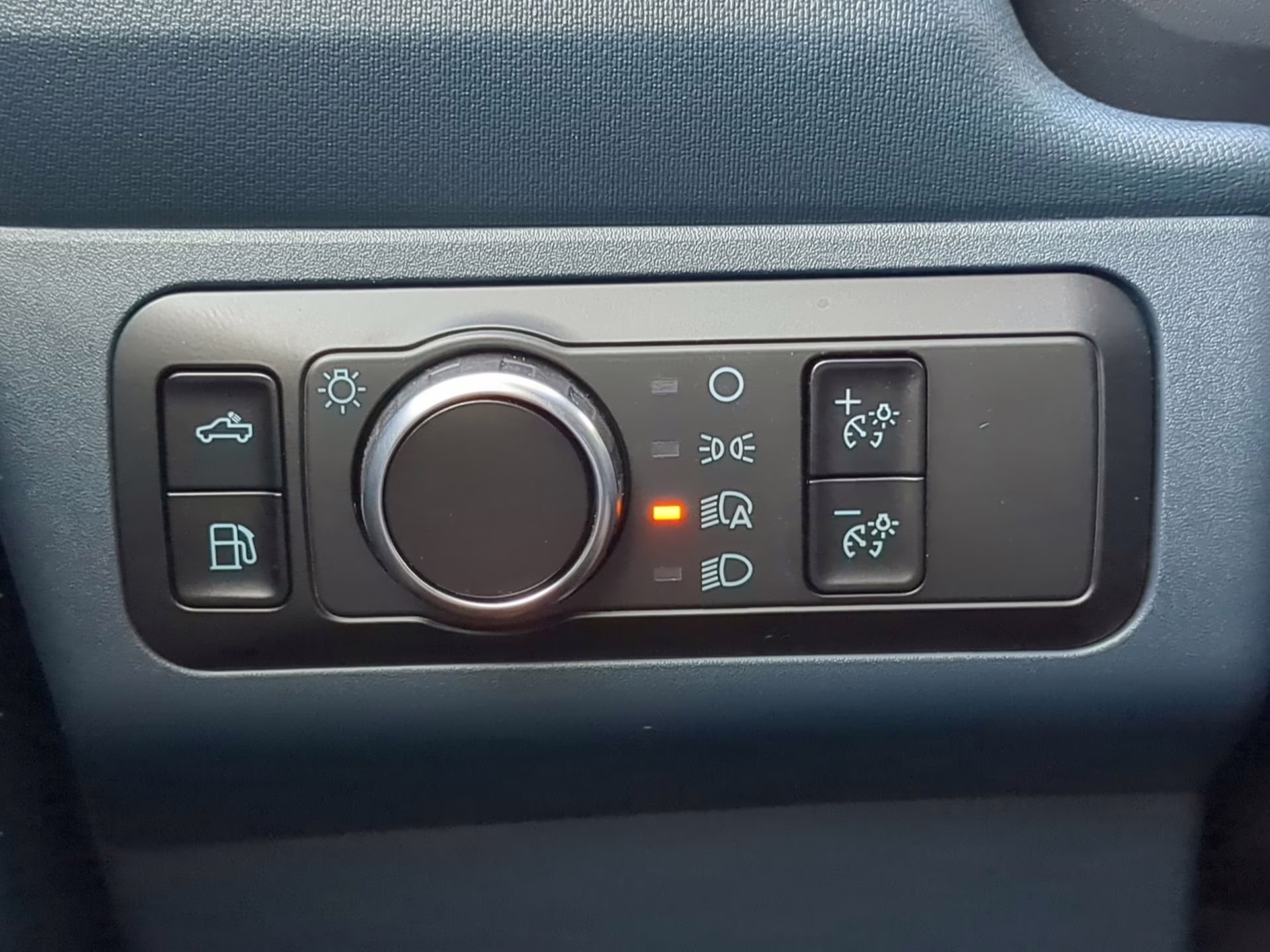 2026 Carbonized Gray Metallic Ford Maverick XL Crew Cab Pickup FWD Truck