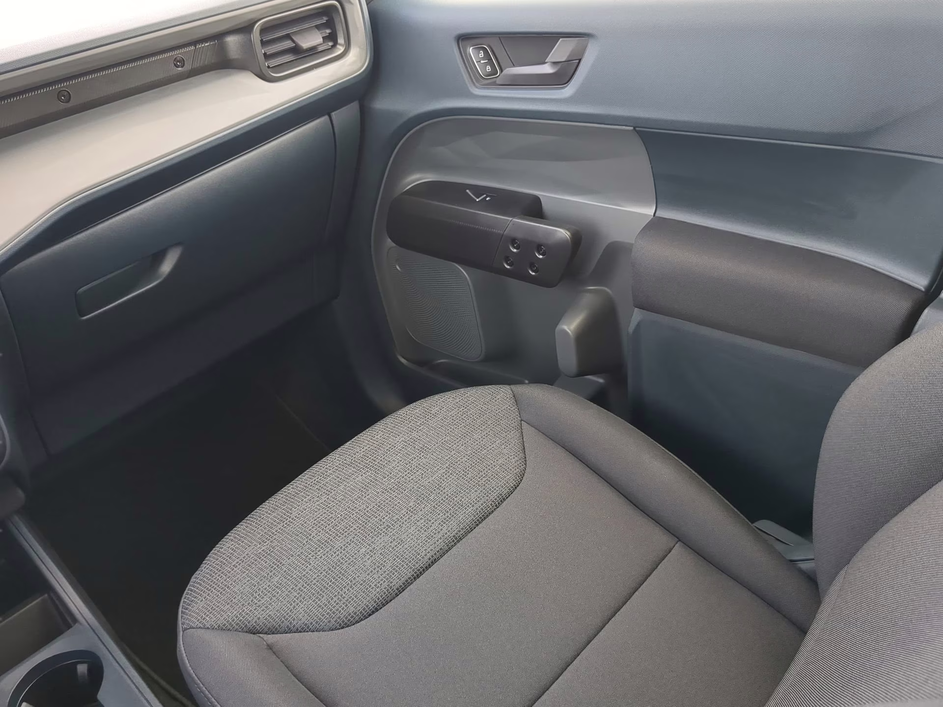 2026 Oxford White Ford Maverick XL Crew Cab Pickup FWD Truck