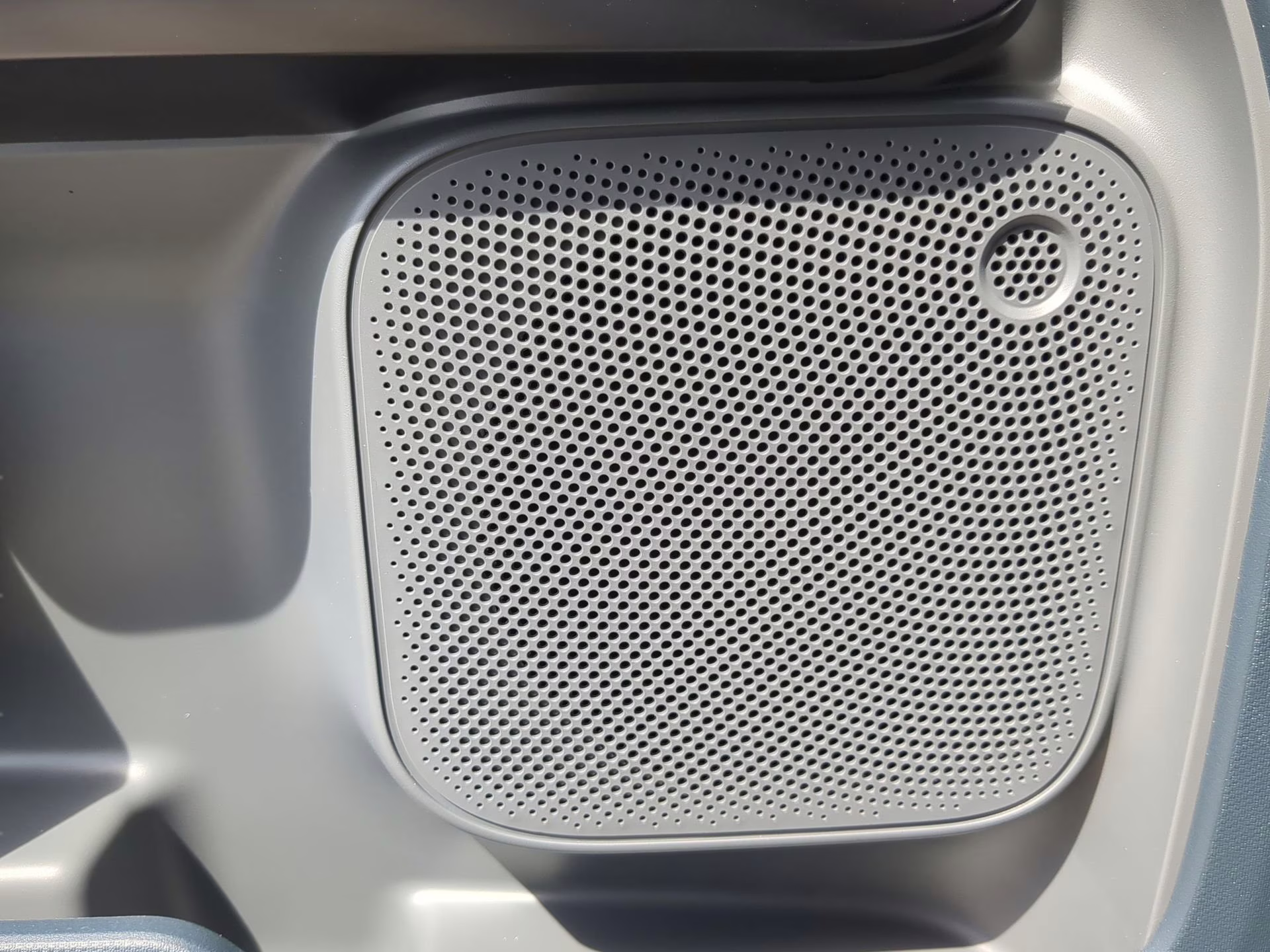 2026 Oxford White Ford Maverick XL Crew Cab Pickup FWD Truck