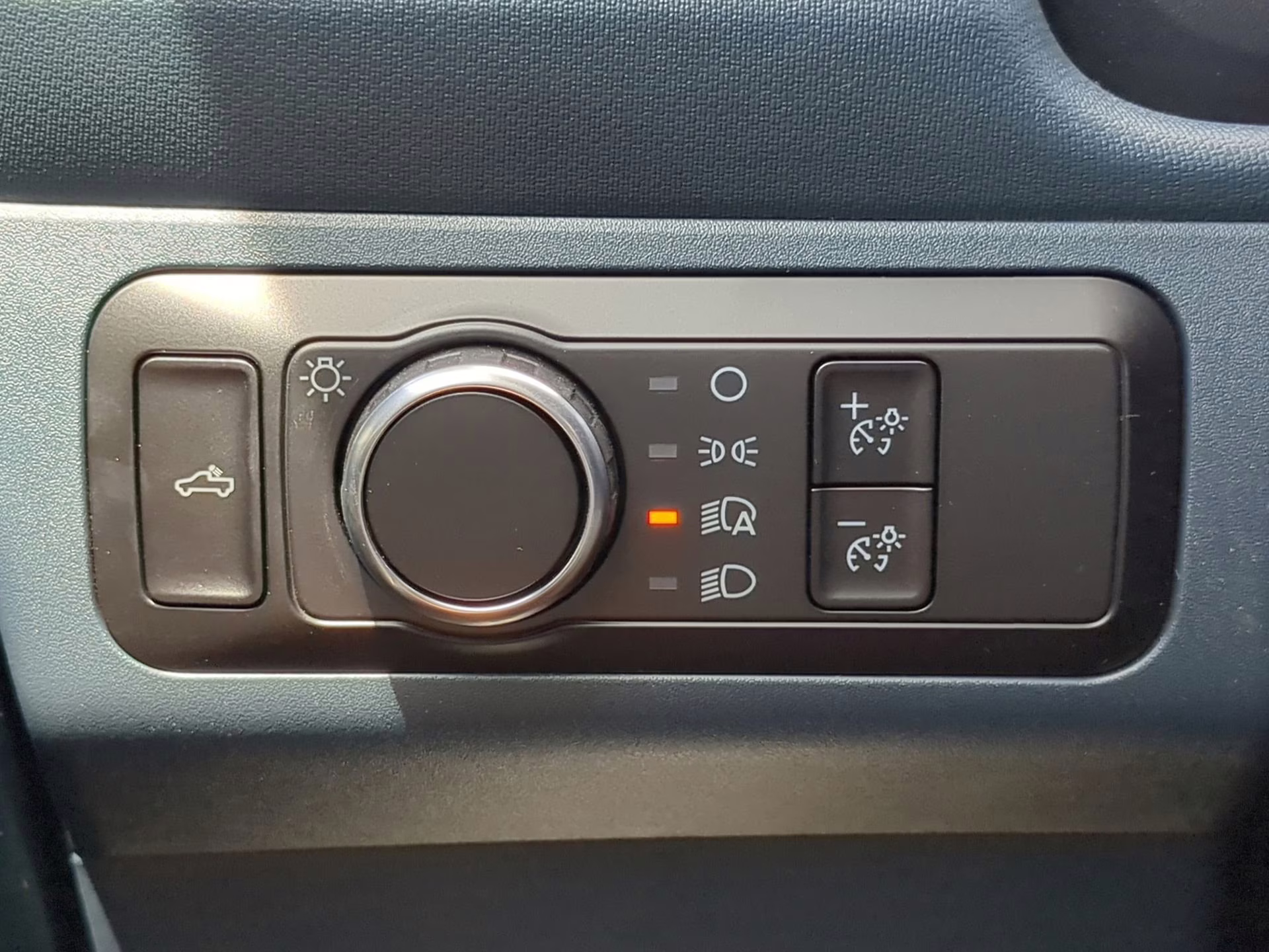 2026 Oxford White Ford Maverick XL Crew Cab Pickup FWD Truck