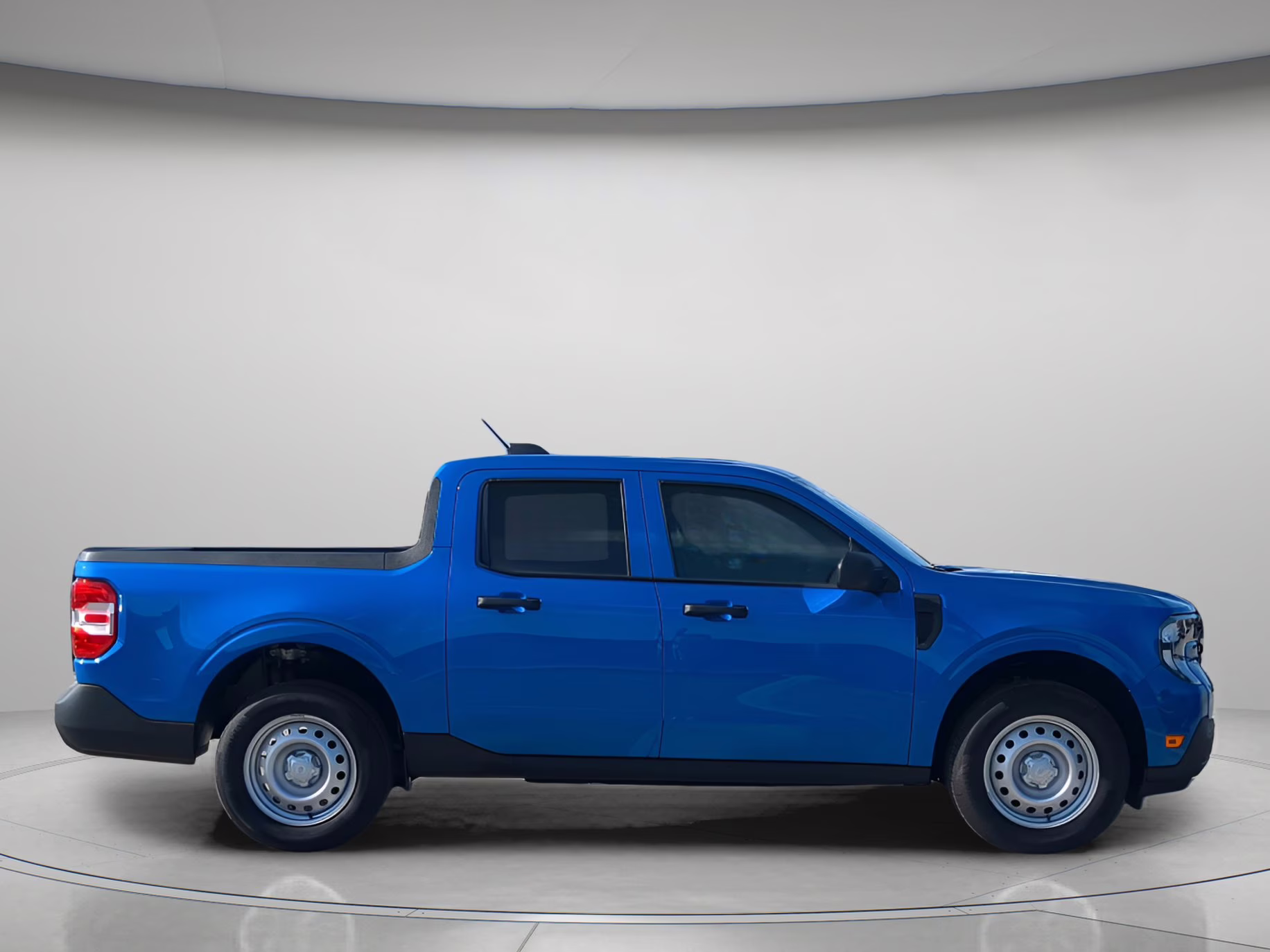 2026 Velocity Blue Ford Maverick XL Crew Cab Pickup FWD Truck