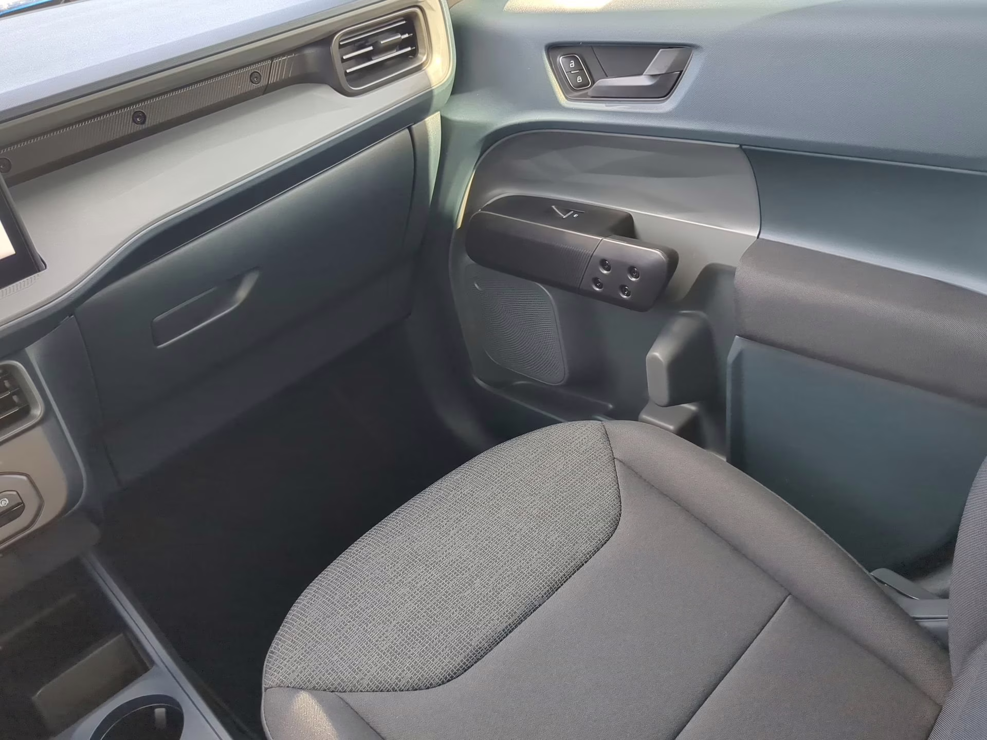 2026 Velocity Blue Ford Maverick XL Crew Cab Pickup FWD Truck