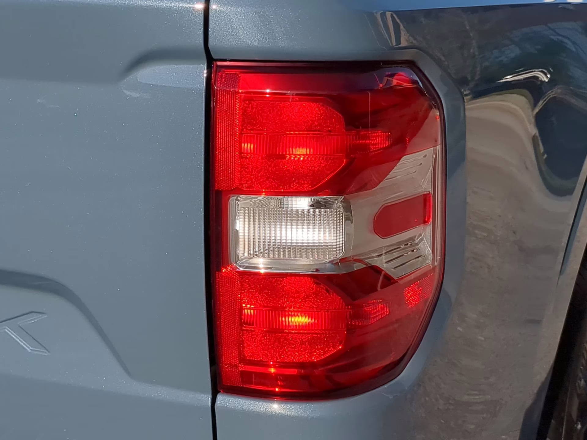 2026 Oxford White Ford Maverick XLT Crew Cab Pickup FWD Truck