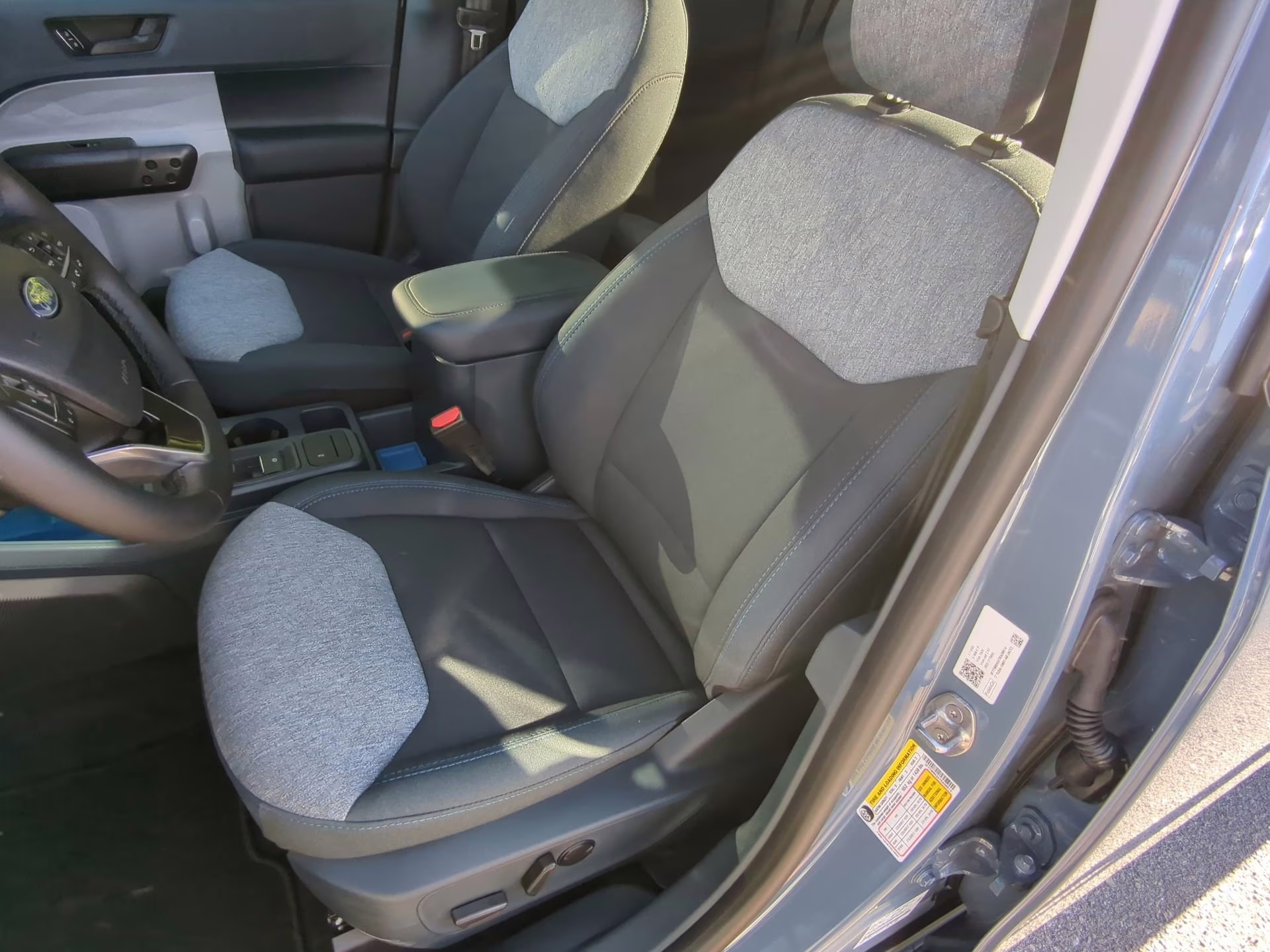 2026 Oxford White Ford Maverick XLT Crew Cab Pickup FWD Truck