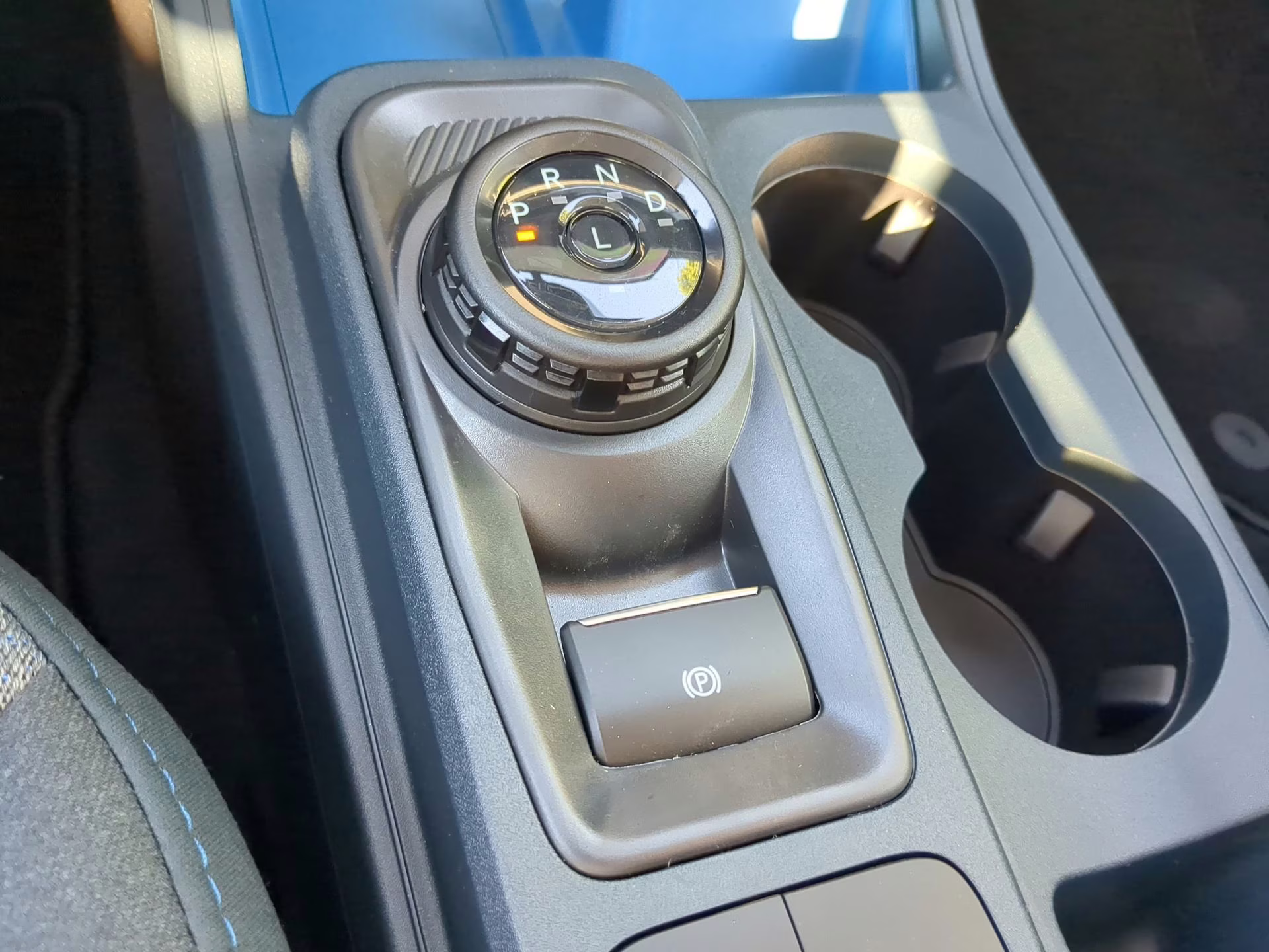 2026 Oxford White Ford Maverick XLT Crew Cab Pickup FWD Truck