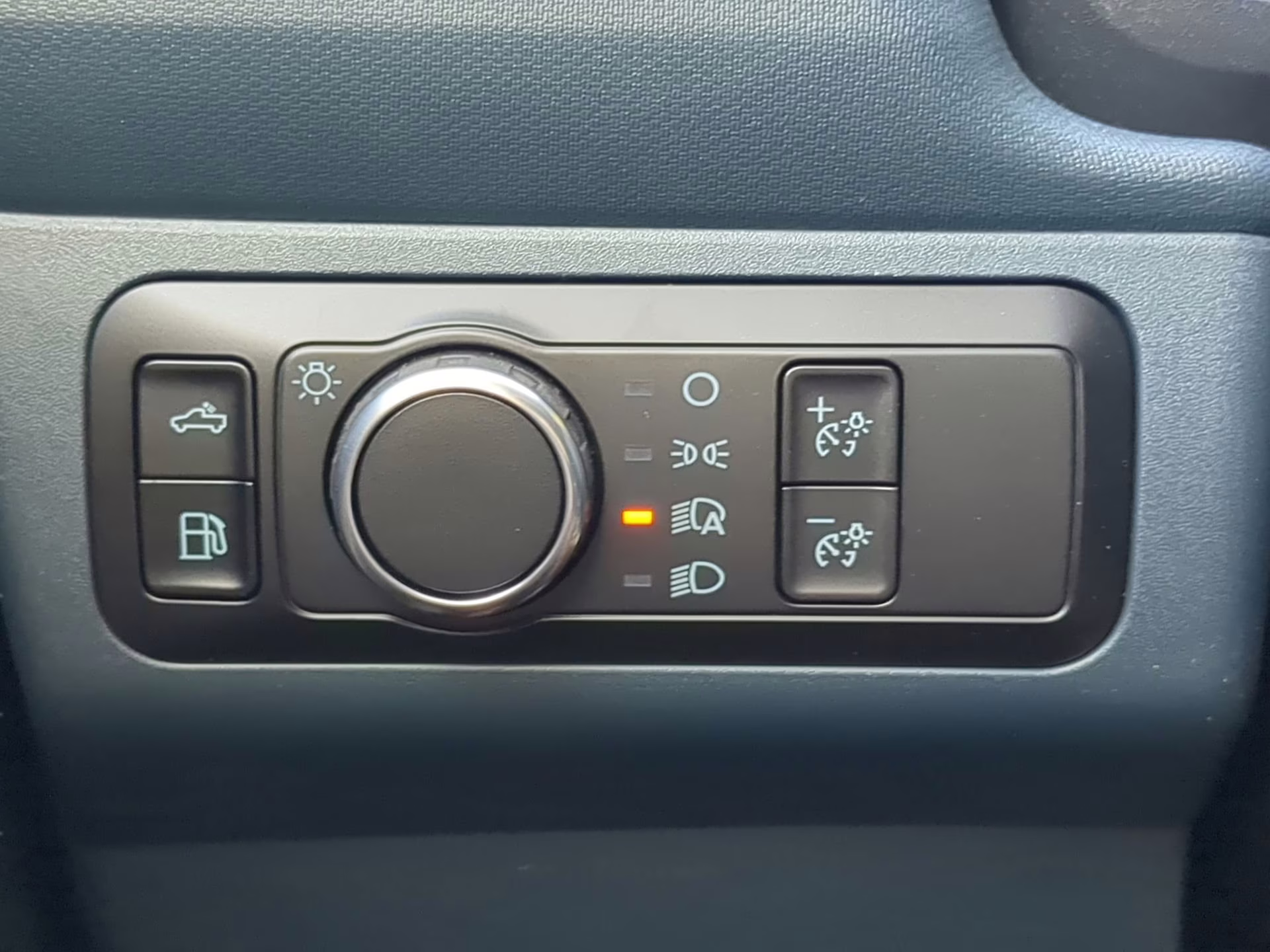 2026 Oxford White Ford Maverick XLT Crew Cab Pickup FWD Truck