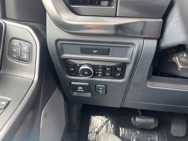 2026 Black Metallic Ford F-150 Lariat 4X4 Truck