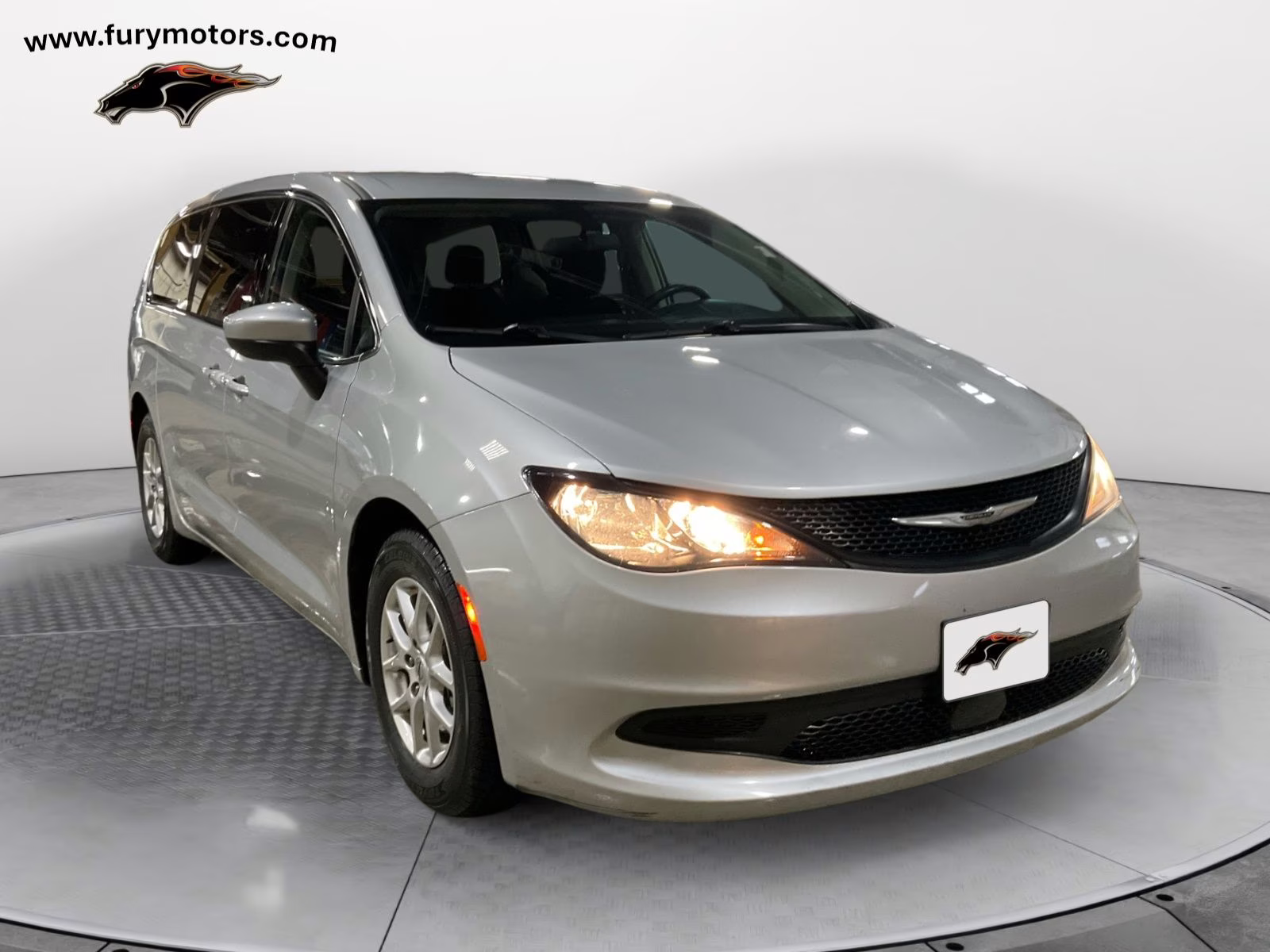 2022 Chrysler Voyager