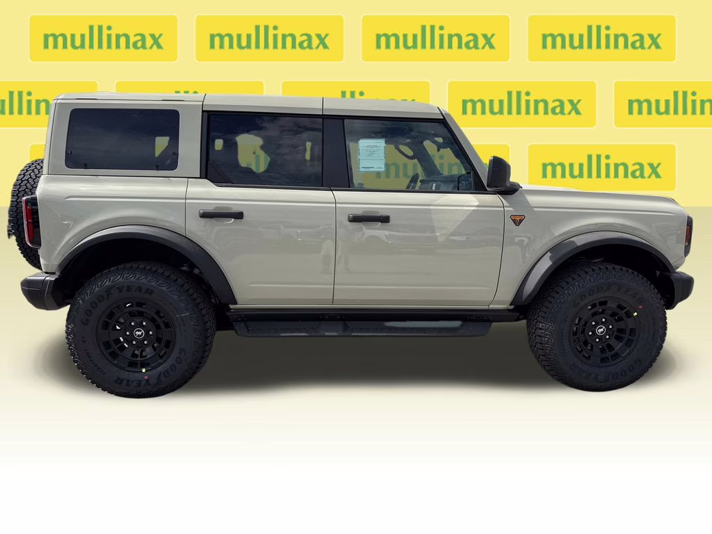 2026 Desert Sand Ford Bronco Badlands 4X4 SUV