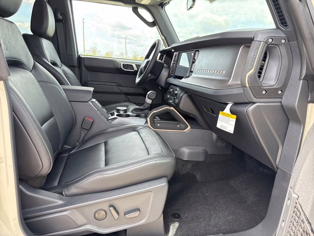 2026 Desert Sand Ford Bronco Badlands 4X4 SUV