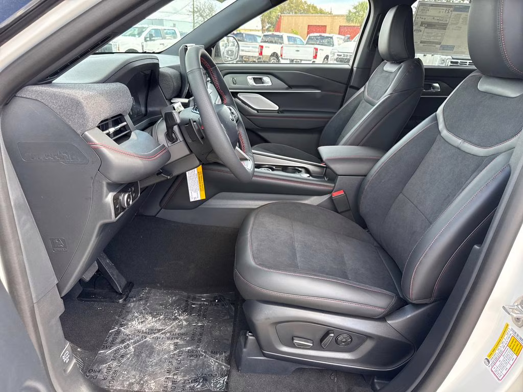 2026 Star White Metallic Tri-Coat Ford Explorer ST RWD SUV