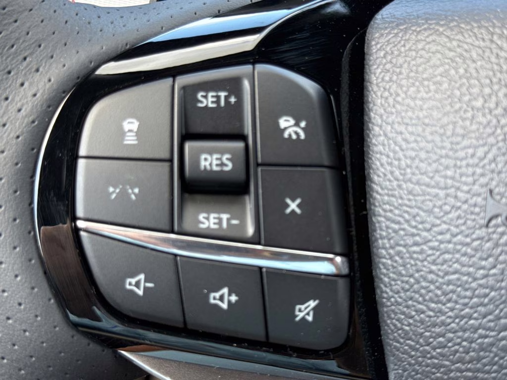 2026 Star White Metallic Tri-Coat Ford Explorer ST RWD SUV