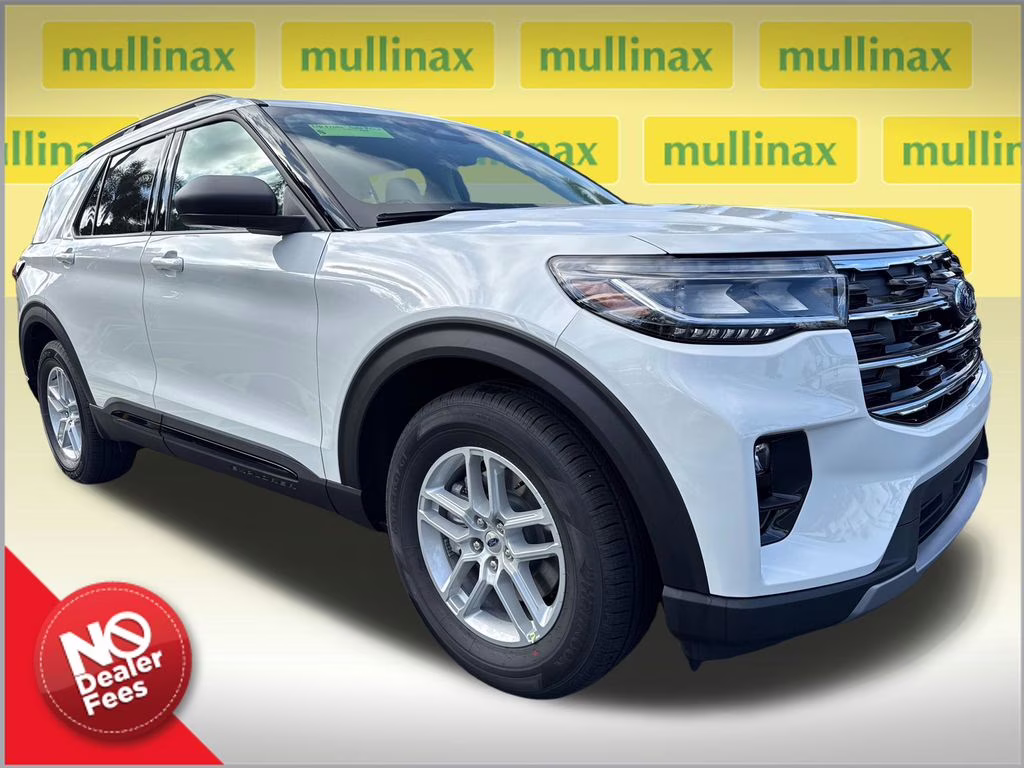 2026 Star White Metallic Tri-Coat Ford Explorer Active RWD SUV