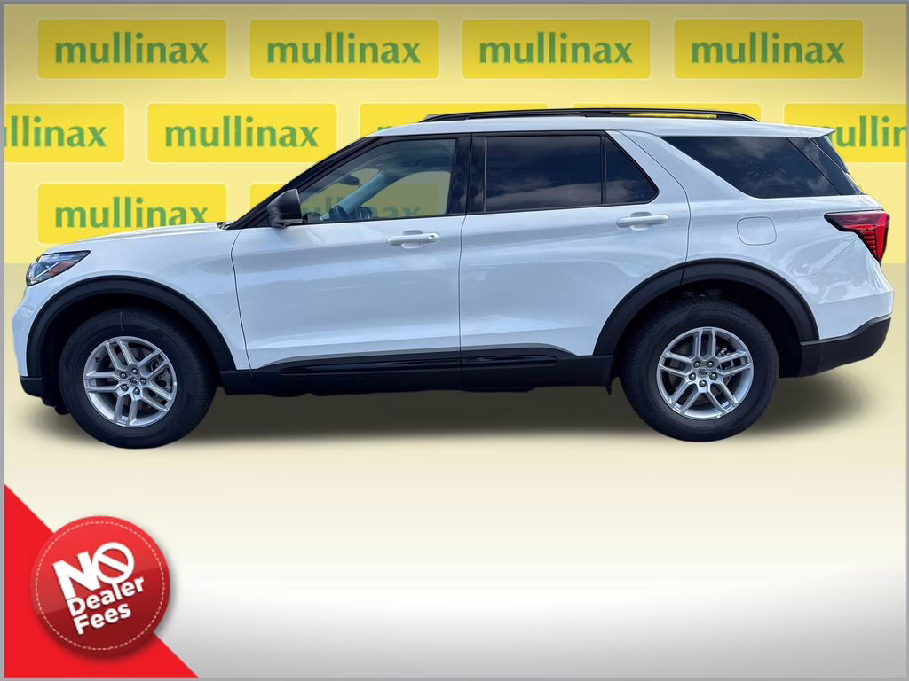 2026 Star White Metallic Tri-Coat Ford Explorer Active RWD SUV