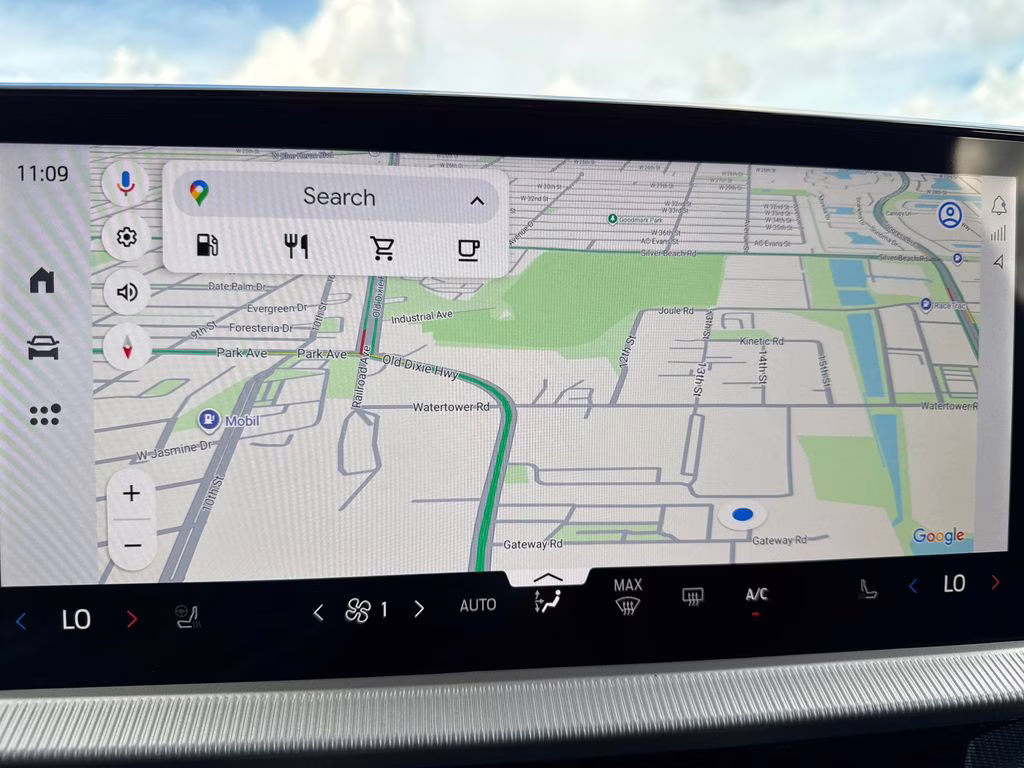 2026 Star White Metallic Tri-Coat Ford Explorer ST RWD SUV