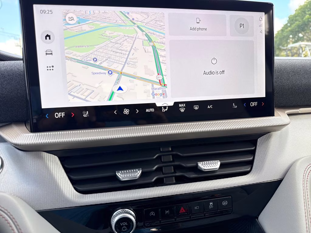 2026 Star White Metallic Tri-Coat Ford Explorer Active RWD SUV