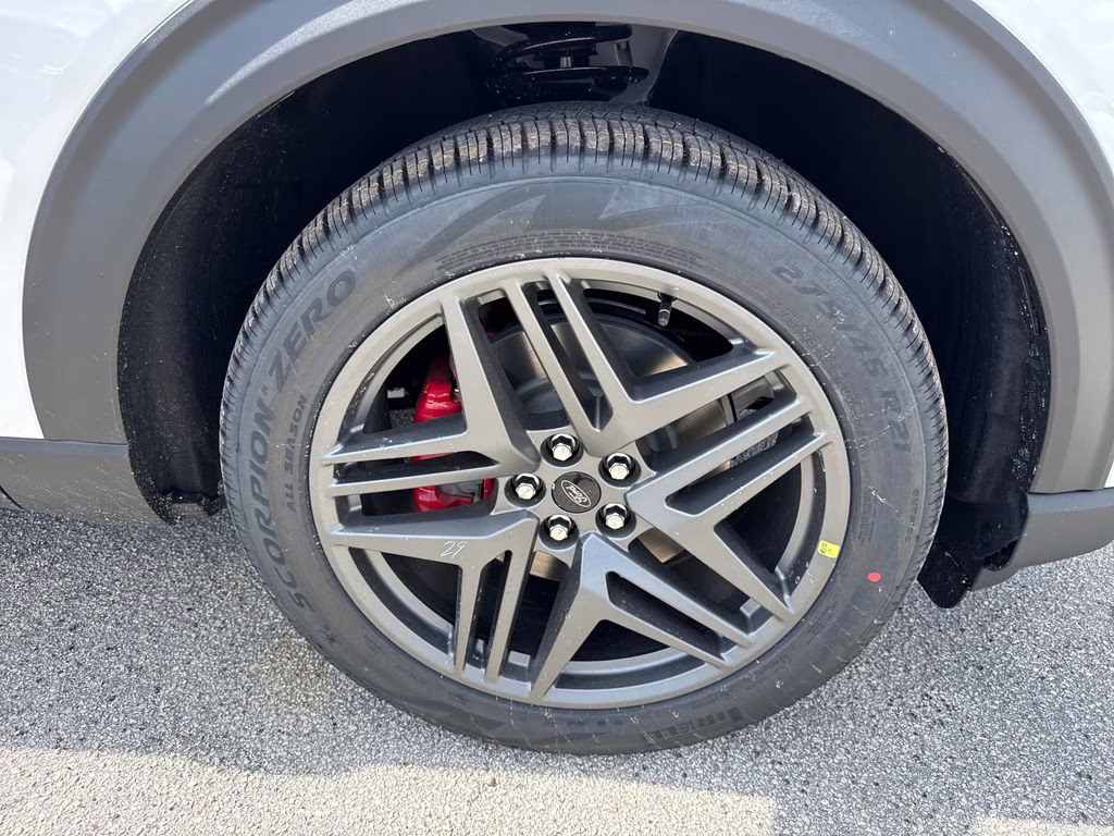 2026 Star White Metallic Tri-Coat Ford Explorer ST RWD SUV