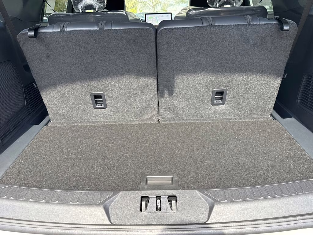 2026 Star White Metallic Tri-Coat Ford Explorer ST RWD SUV