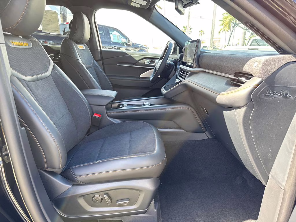 2026 Agate Black Metallic Ford Explorer Tremor 4X4 SUV