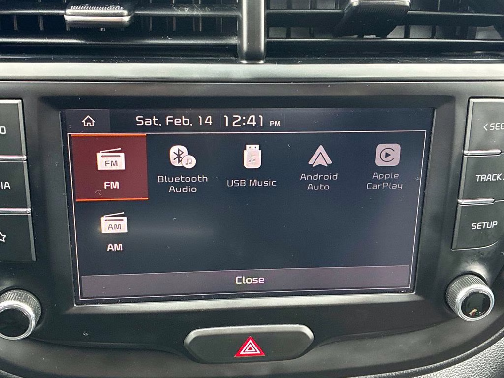 2023 Snow White Pearl Kia Soul LX FWD Hatchback