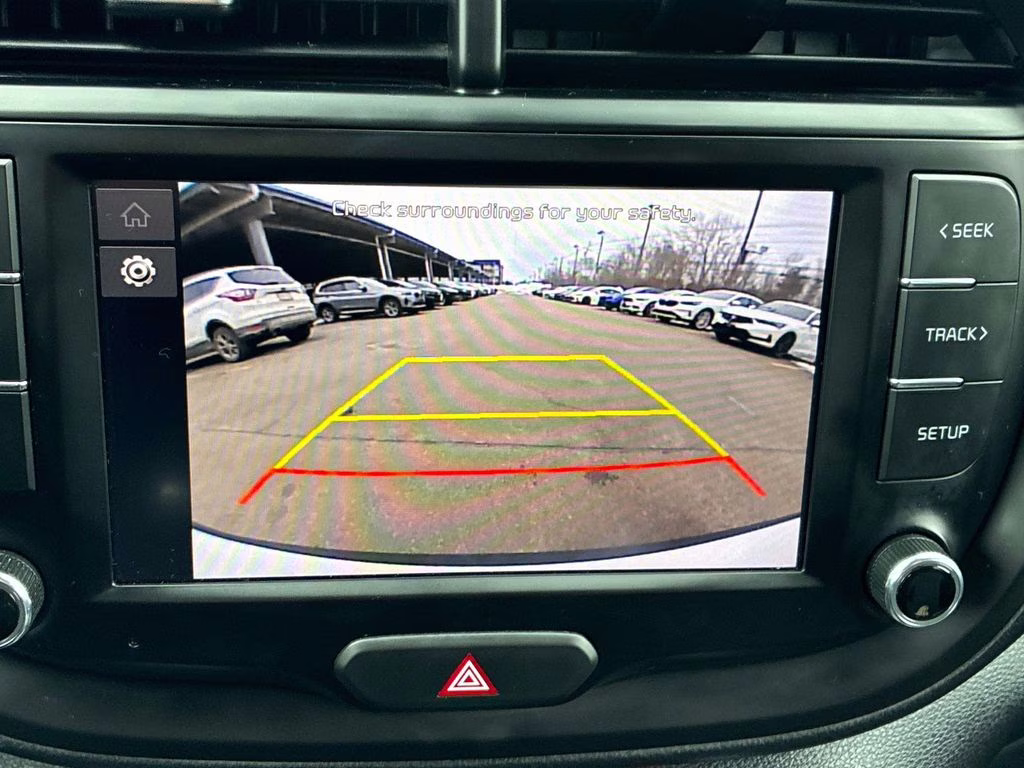 2023 Snow White Pearl Kia Soul LX FWD Hatchback