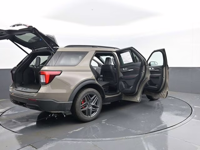 2026 Gray Ford Explorer ST-Line 4X4 SUV