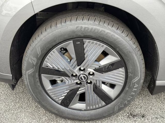 2026 Gun Metallic Nissan Murano SL AWD SUV