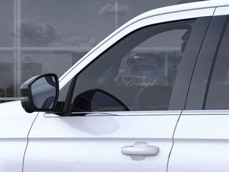 2026 Star White Metallic Tri-Coat Ford Expedition Active RWD SUV