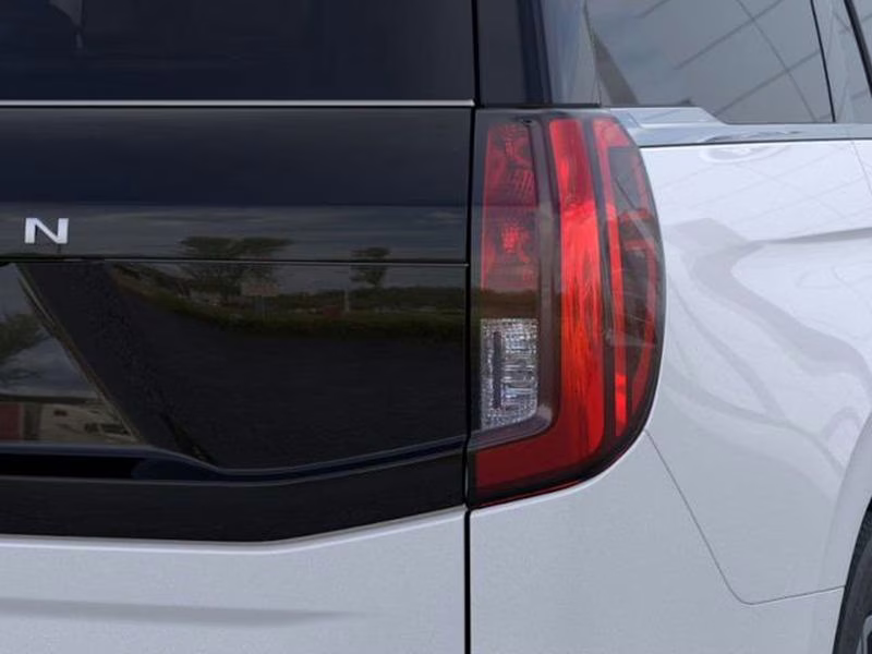 2026 Star White Metallic Tri-Coat Ford Expedition Active RWD SUV