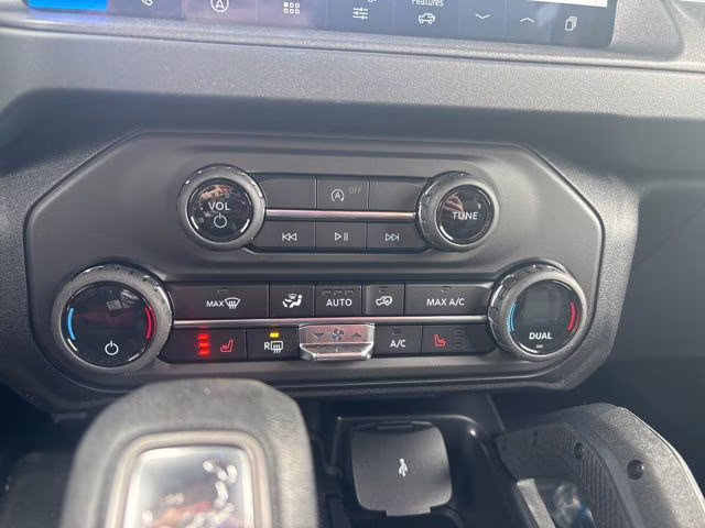 2026 Oxford White Ford Bronco Big Bend 4X4 SUV