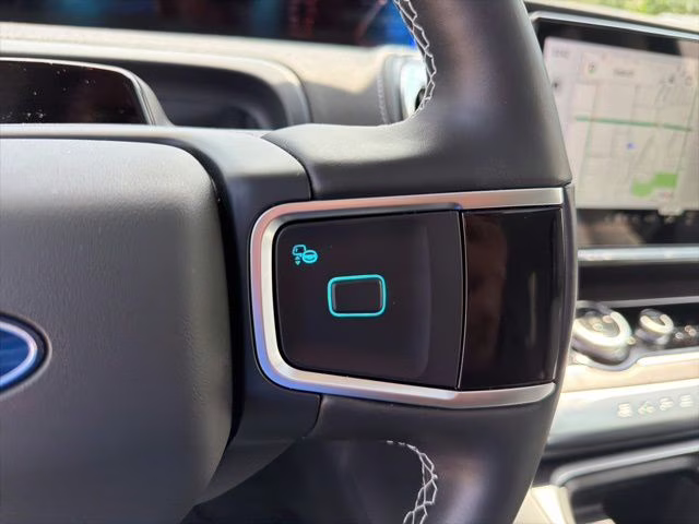 2026 Glacier Gray Metallic Tri-Coat Ford Expedition Platinum 4X4 SUV