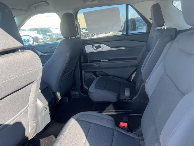 2026 Space White Metallic Ford Explorer Active 4X4 SUV