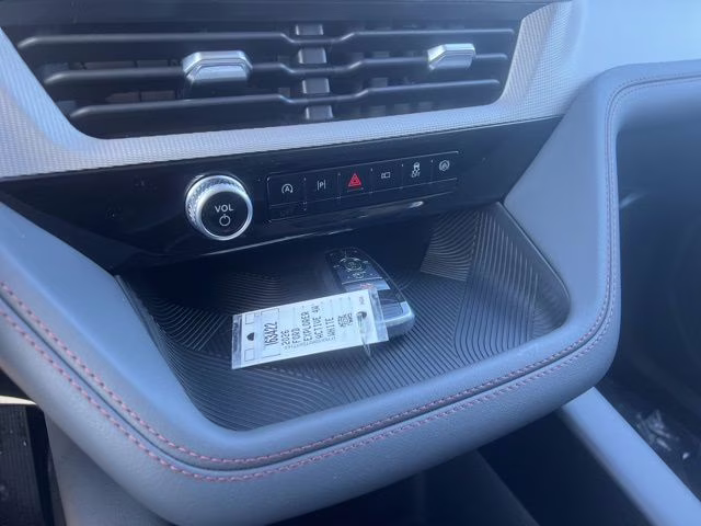 2026 Space White Metallic Ford Explorer Active 4X4 SUV