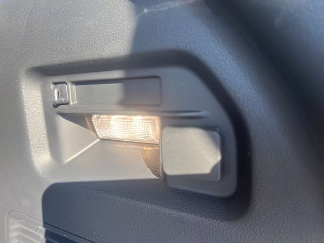 2026 Space White Metallic Ford Explorer Active 4X4 SUV