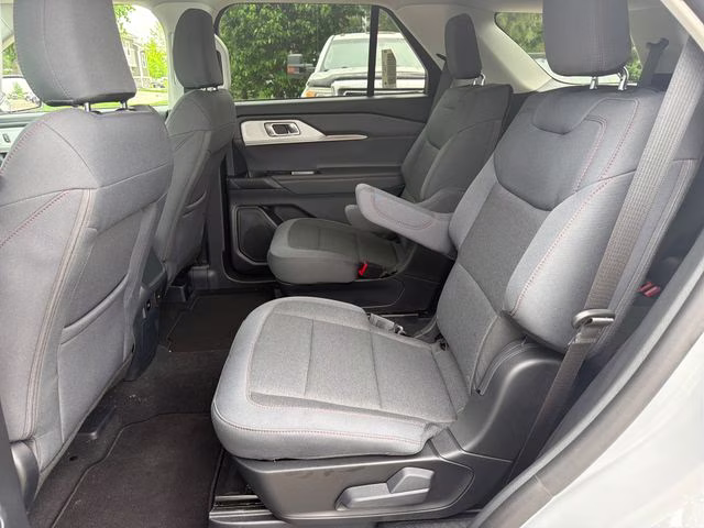 2026 White Ford Explorer Active 4X4 SUV