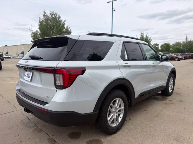 2026 White Ford Explorer Active 4X4 SUV