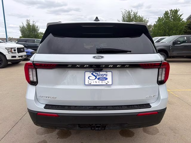 2026 White Ford Explorer Active 4X4 SUV