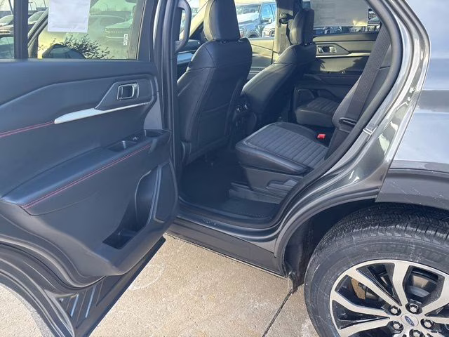 2026 Carbonized Gray Metallic Ford Explorer ST-Line 4X4 SUV