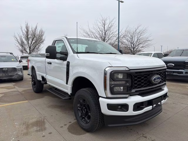 2026 Oxford White Ford Super Duty F-250 SRW XL 4X4 Truck