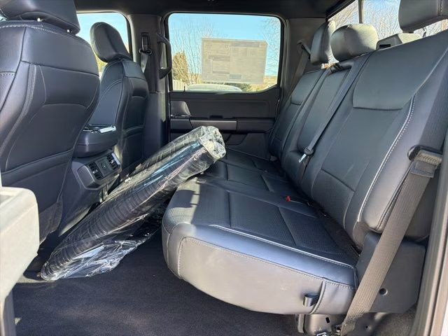 2026 Avalanche Ford F-150 Lariat 4X4 Truck