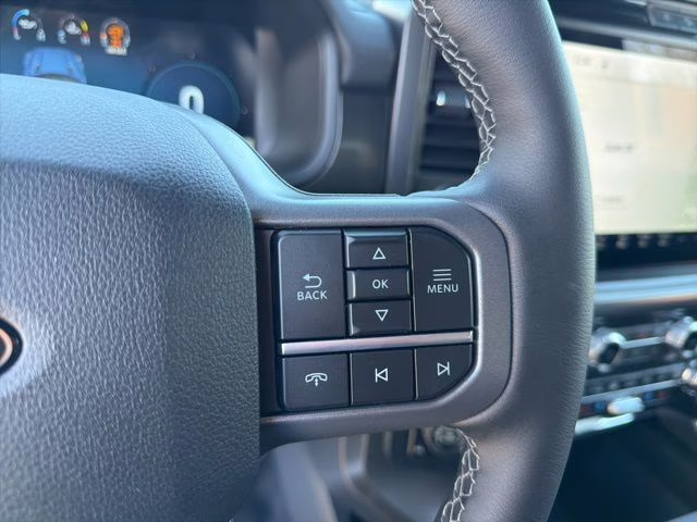 2026 Avalanche Ford F-150 Lariat 4X4 Truck