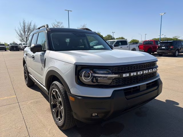 2026 White Ford Bronco Sport Outer Banks 4X4 SUV