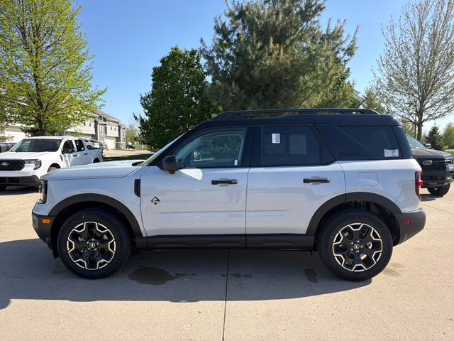 2026 White Ford Bronco Sport Outer Banks 4X4 SUV