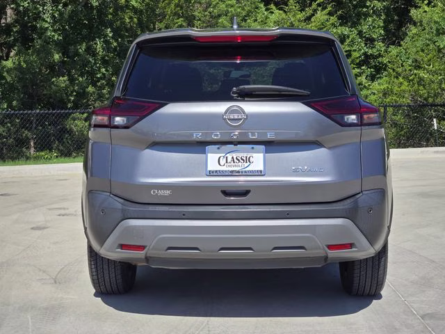 2022 Gun Metallic Nissan Rogue SV AWD SUV